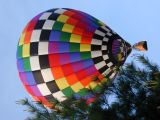Hot Air BalloonFri May 6 18:21:08 CDT 2005